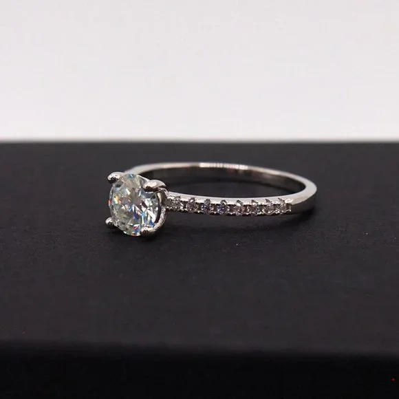 Stunning Petite GRA Certified 1.00Ctw Moissanite Diamond Ring - Picture 8 of 12